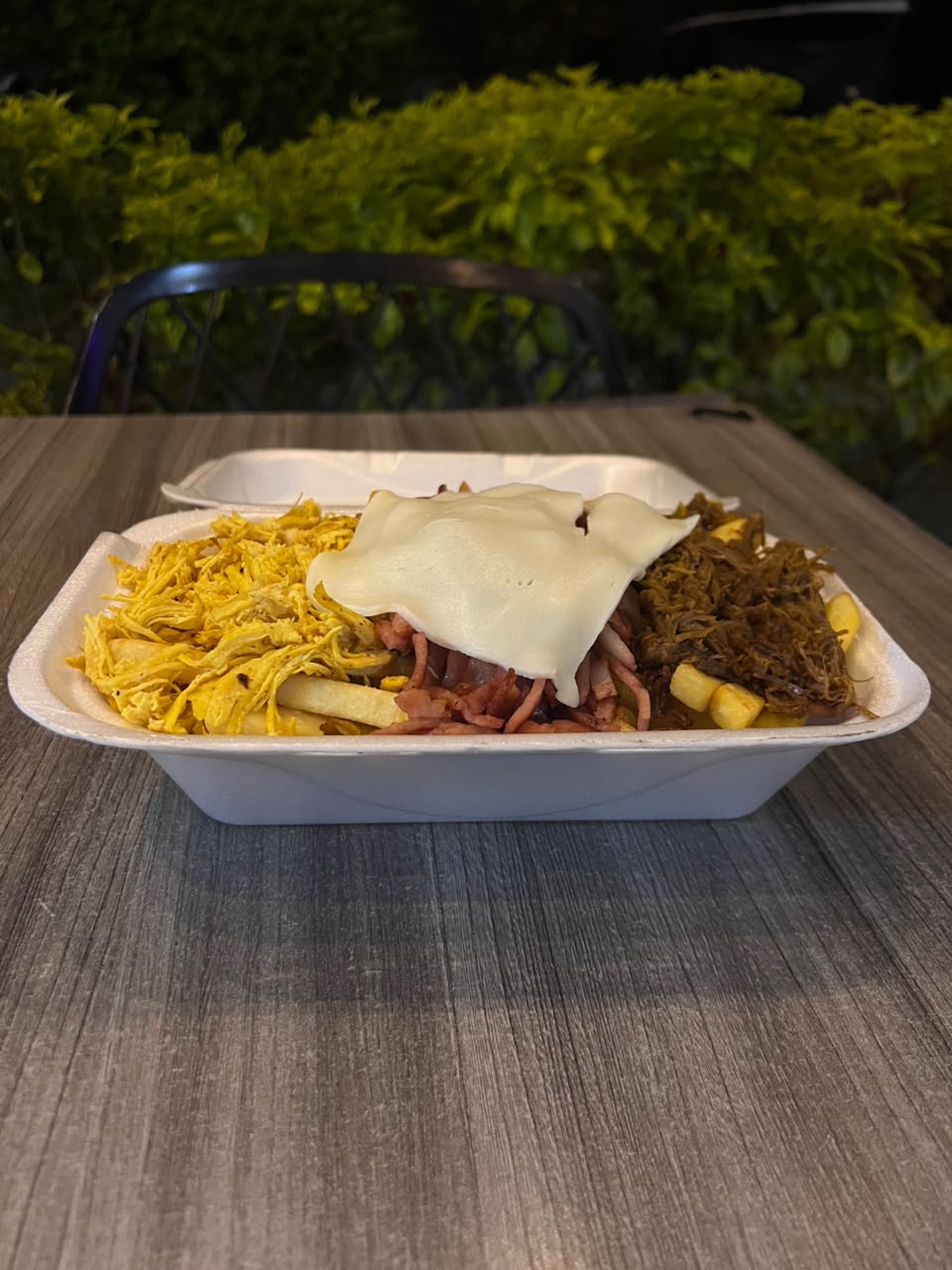 Salchipapa Ropa Vieja Mixta